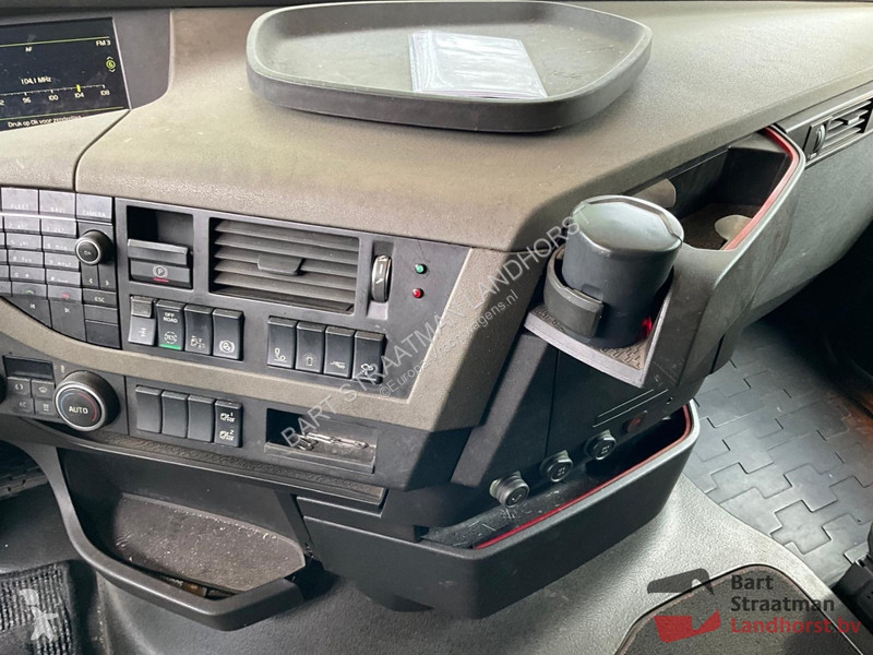Trekker Volvo 420 4x2 Euro 6 Low deck Trekker...