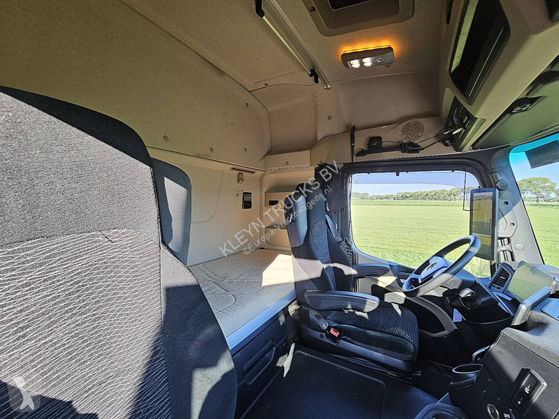 Tahač Mercedes ACTROS 1846 4X4 HAD PTO+HYDR.