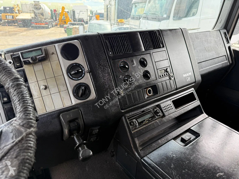 Traktor MAN 4X2 Tractor-unit Spring/Air ZF...