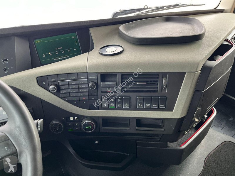 Tahač Volvo 500 6x2 GLOBE XL