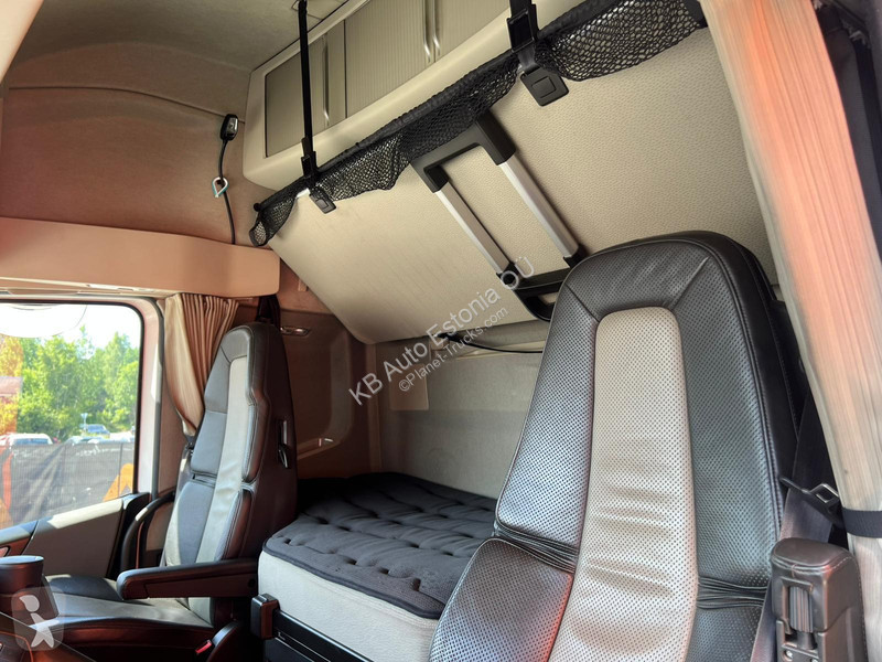 Tahač Volvo 6x2 GLOBE XL / ADR / RETARDER /...