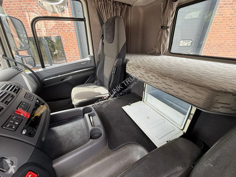 Traktor DAF 440 4X2 Space Cab Side skirts ACC...