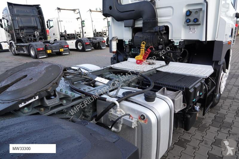 Traktor DAF CF 460