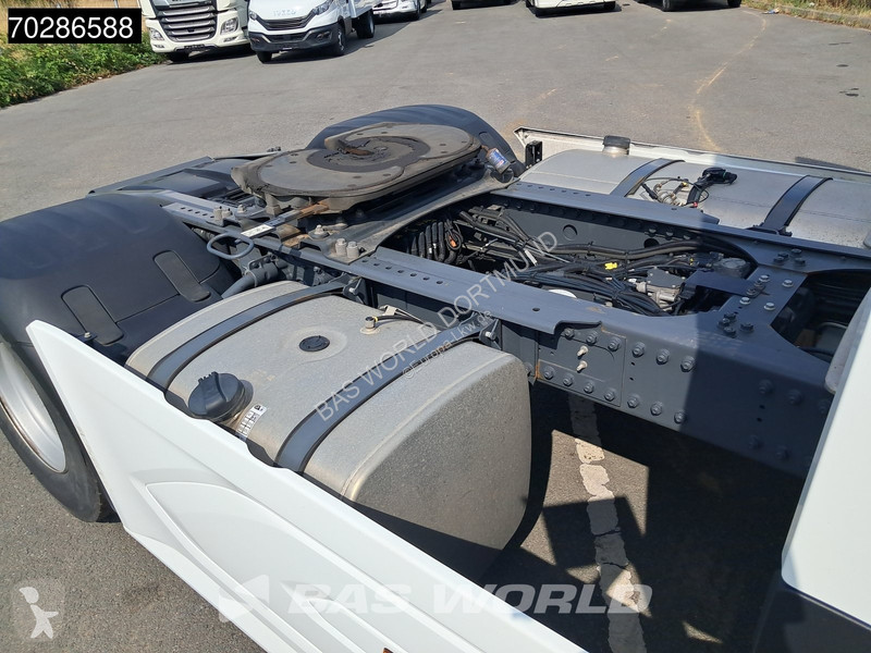 Traktor DAF 530  4X2 Retarder 2xTanks ACC LED...