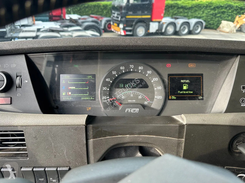 Traktor Volvo 16750 8X4, 180 TON POWER STEERING...