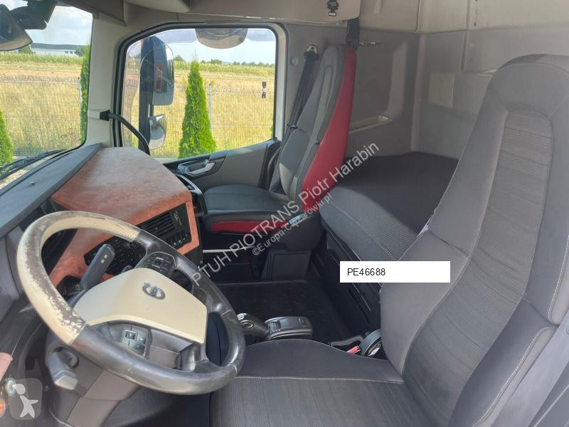 Cap tractor Volvo FH500 GLOBETROTTER / AUTOMAT...