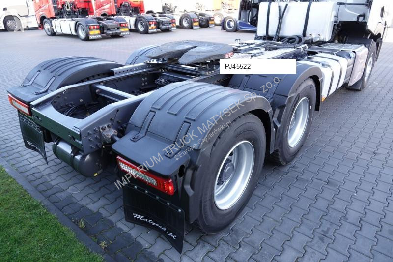Traktor Renault C 520