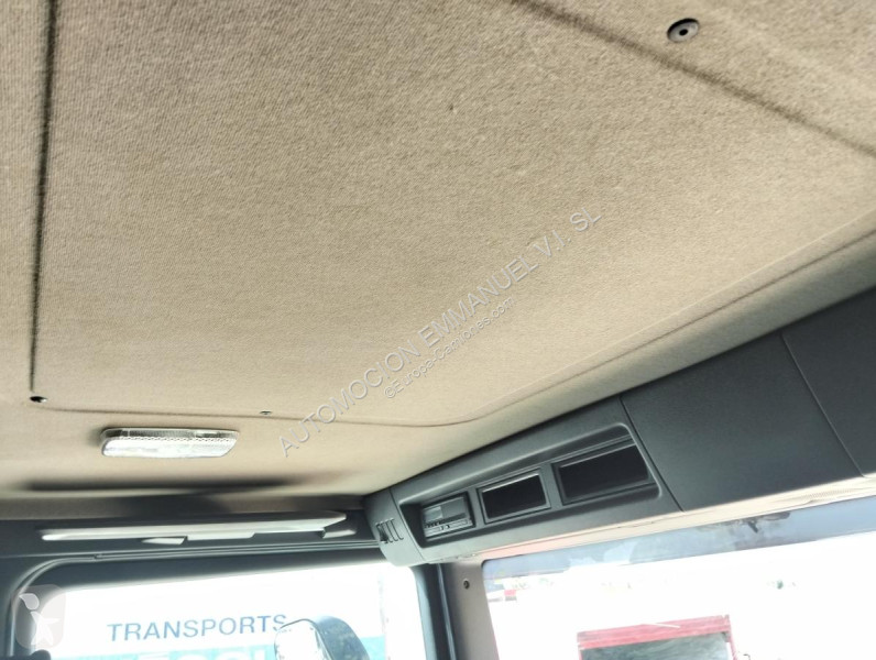 Traktor Scania 490 4X4 CON CARROCERIA BASCUNTE G