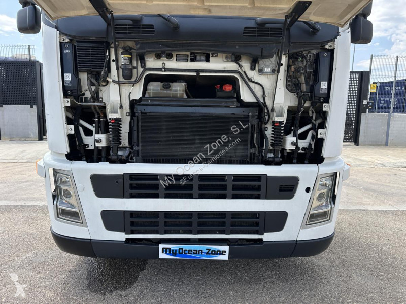 Tracteur Volvo 440