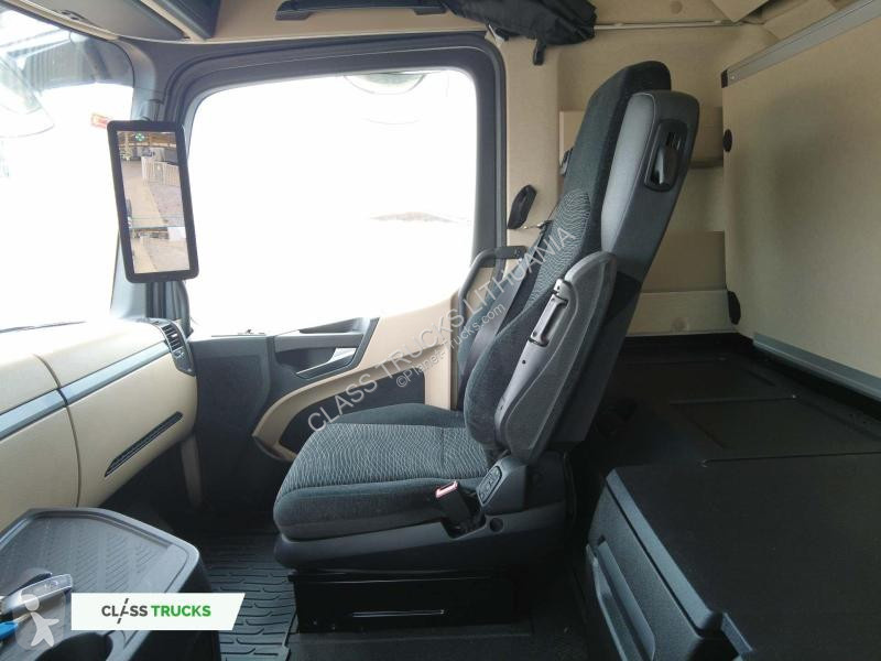 Tahač Mercedes 5 1845 BigSpace, Max tanks