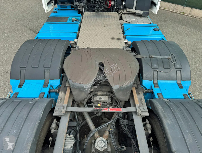 Tahač Volvo 500 6X2 XL 2x TANKS (950 LITERS)...
