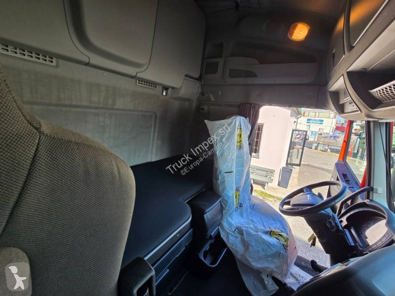 Traktor Iveco