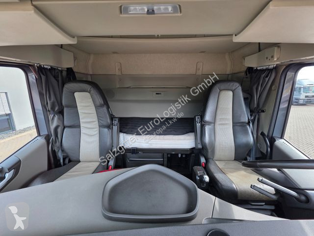 Tahač Volvo / Retarder / Standklima / TV / 6D