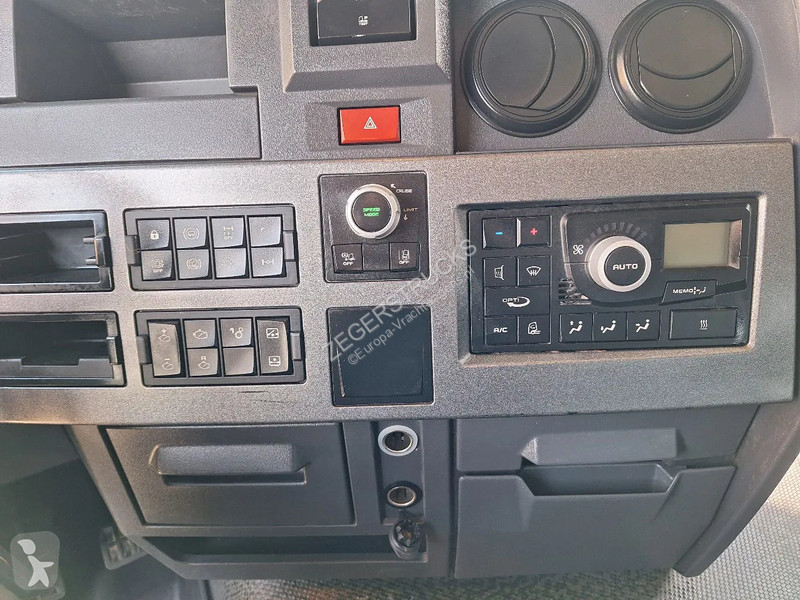 Trekker Renault T520 T520