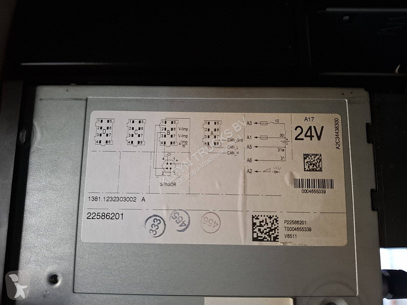 Traktor Volvo 500