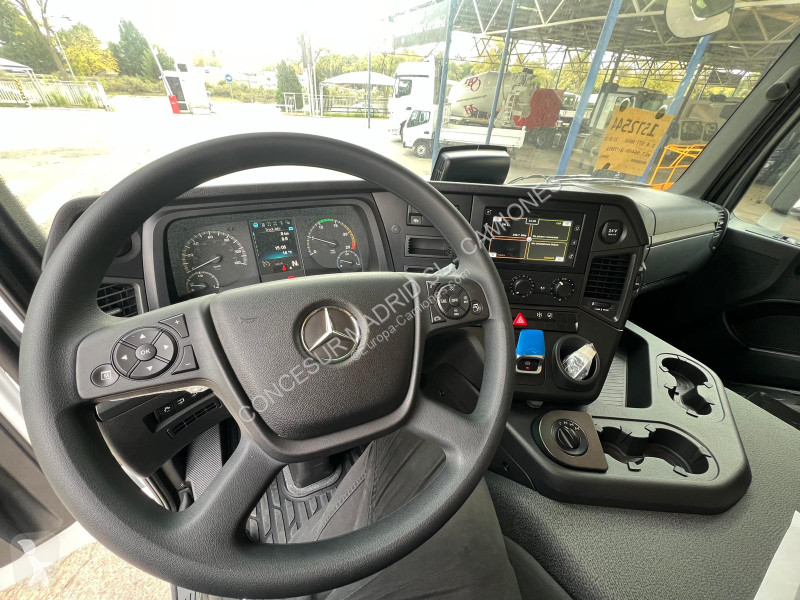 Traktor Mercedes  1842 AS