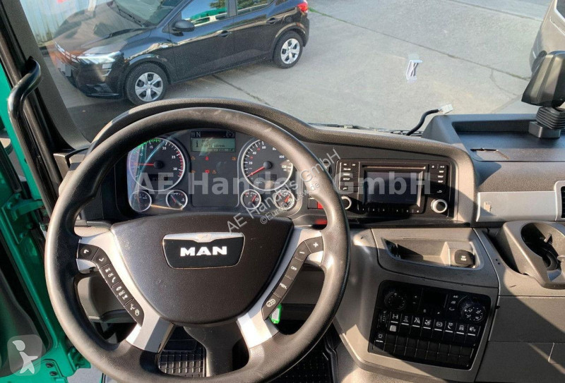 جرار MAN TGX 18.440