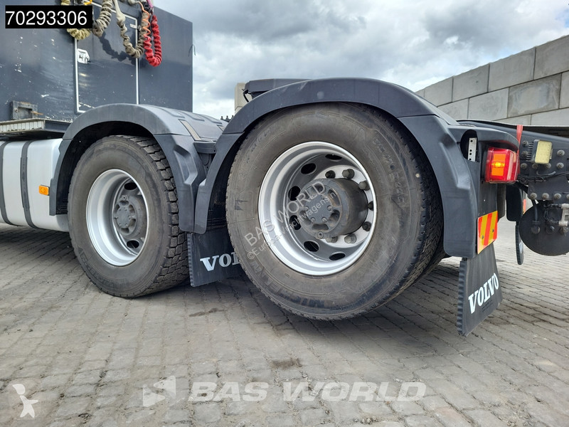 Tahač Volvo 6X4 Retarder 2xTanks Lift-Axle...