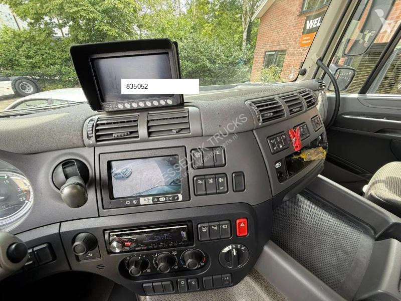 Traktor DAF CF 440 4X2 Space Cab Side skirts...