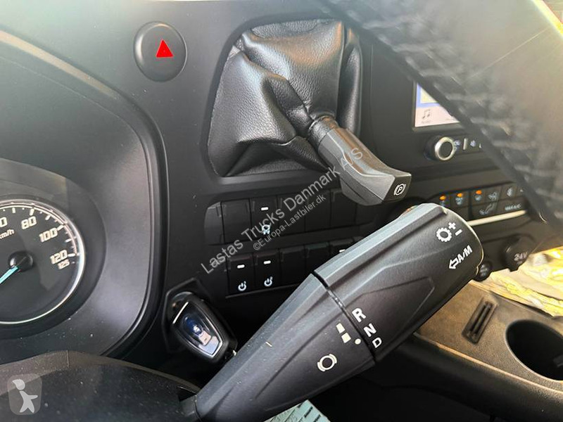 Traktor Ford F-Max 4x2 PS500