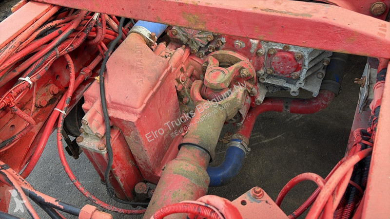 جرار MAN TGA (POMPE MANUELLE / MANUAL PUMP /...