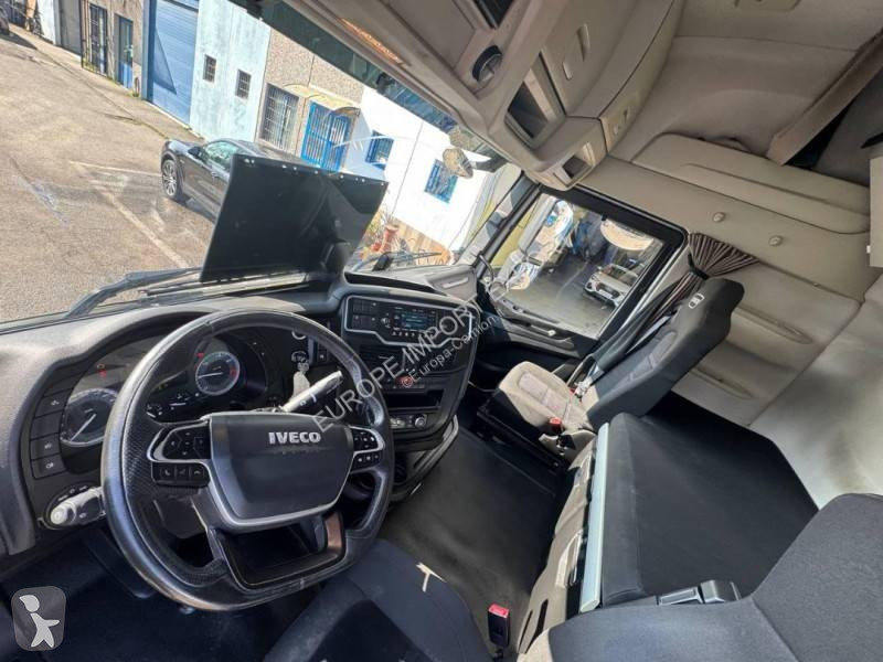 جرار Iveco