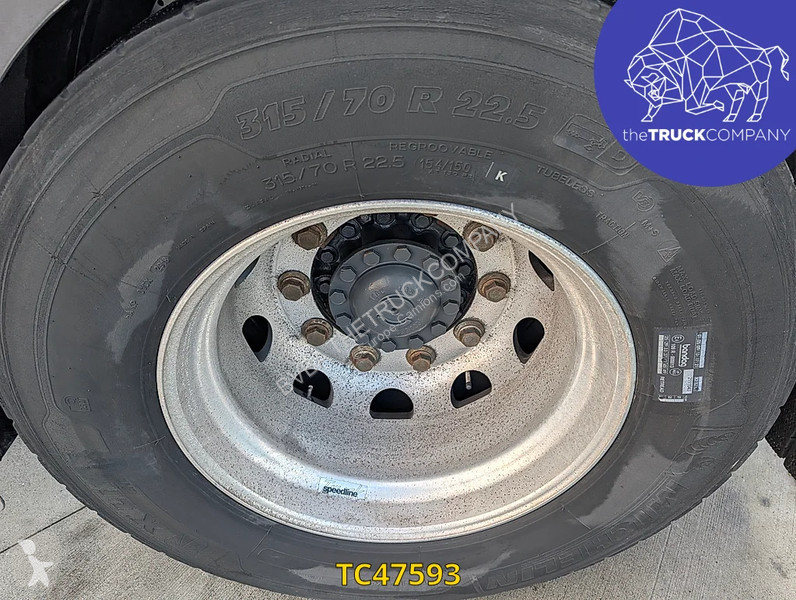 جرار Iveco S-Way 480