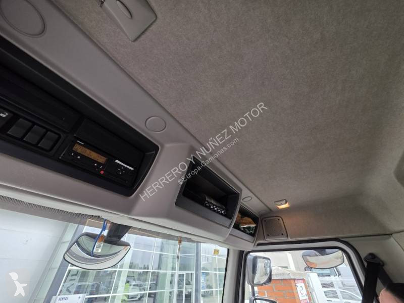 جرار Iveco