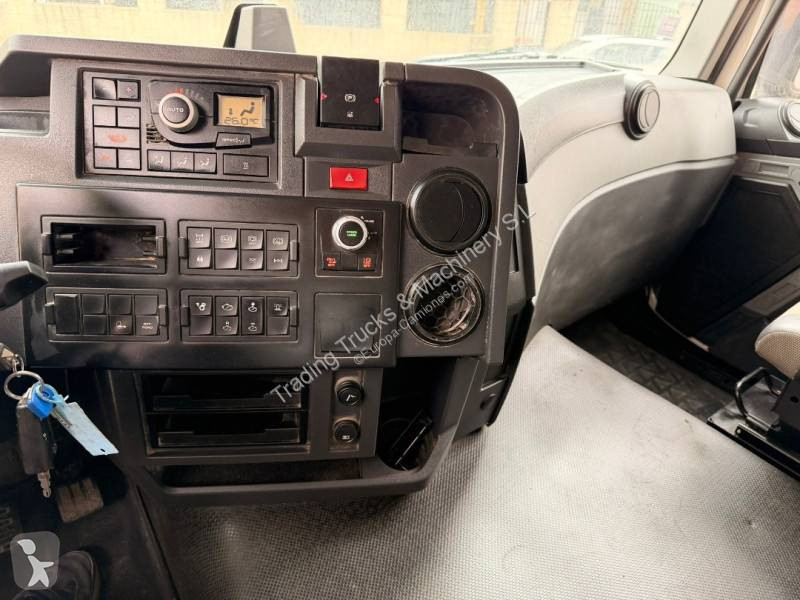 جرار Renault