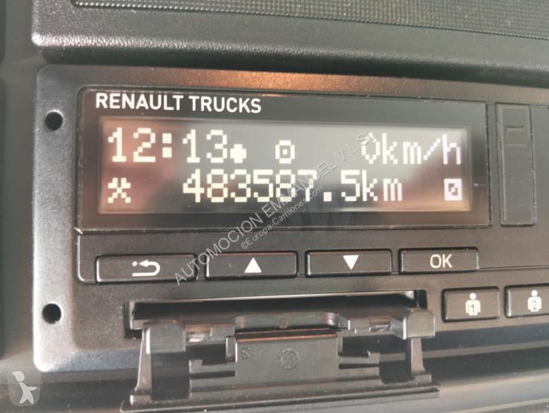 جرار Renault 520 EVO