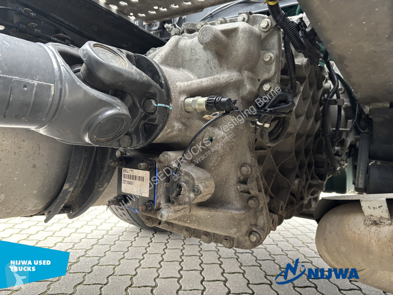 جرار Volvo 460 6x2/4 I-Save + I-Park