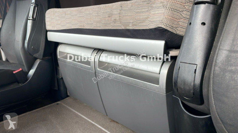 Nyergesvontató DAF 480