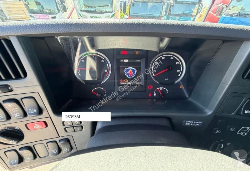 جرار Scania 589 G 410 LA
