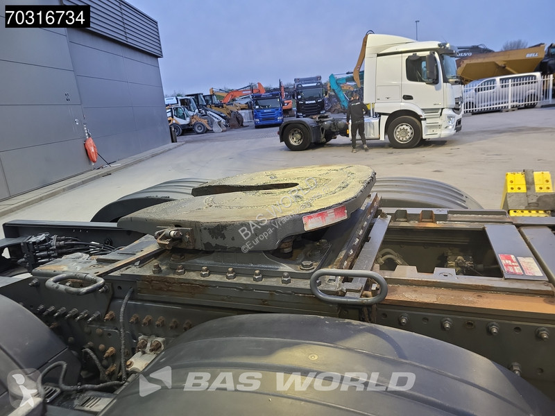 جرار Volvo 500 8X2 Steered Tag axle!...