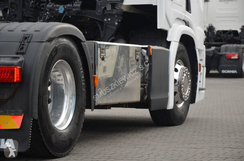 Влекач Scania