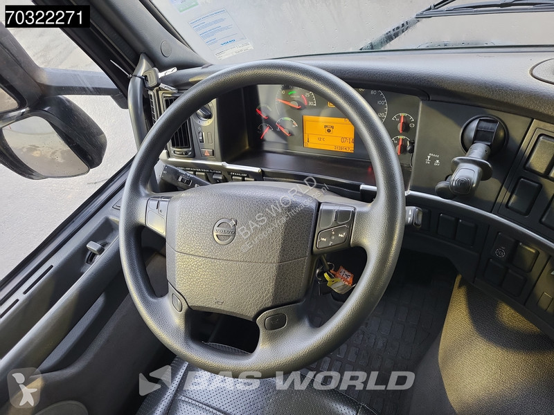 جرار Volvo 260  4X2 Low-Mileage! Manual...