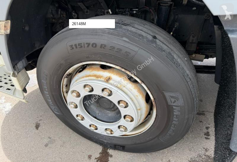 جرار DAF 685 400