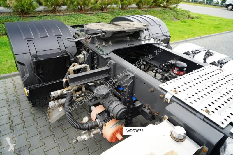 Влекач Renault T 430