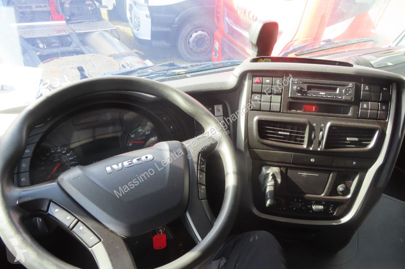Nyergesvontató Iveco AS440S40T/P LNG Gas...