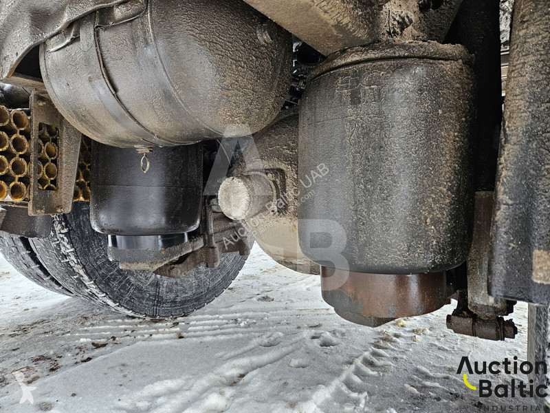 جرار Scania 420
