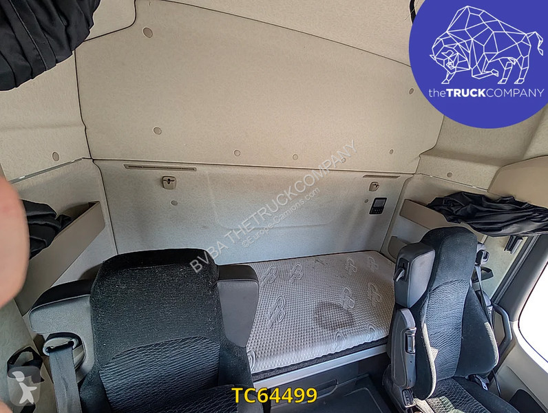 جرار Mercedes 1845