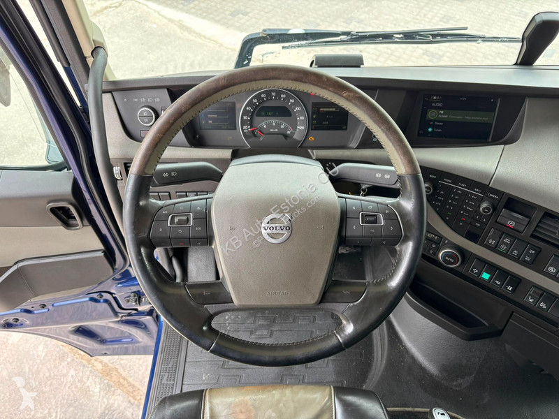 Traktor Volvo 6x4 GLOBE XL / RETARDER /...