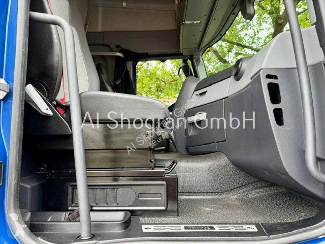 جرار Renault T460...