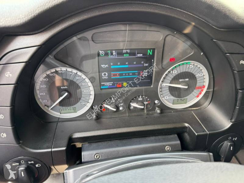 جرار Iveco