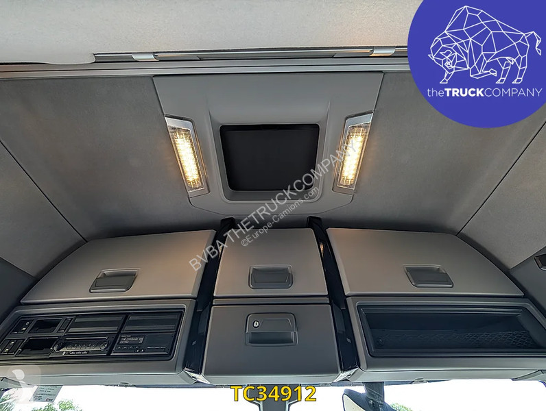 جرار Renault T 520
