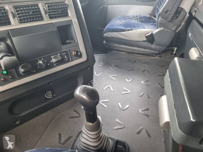 Iveco  tractor unit