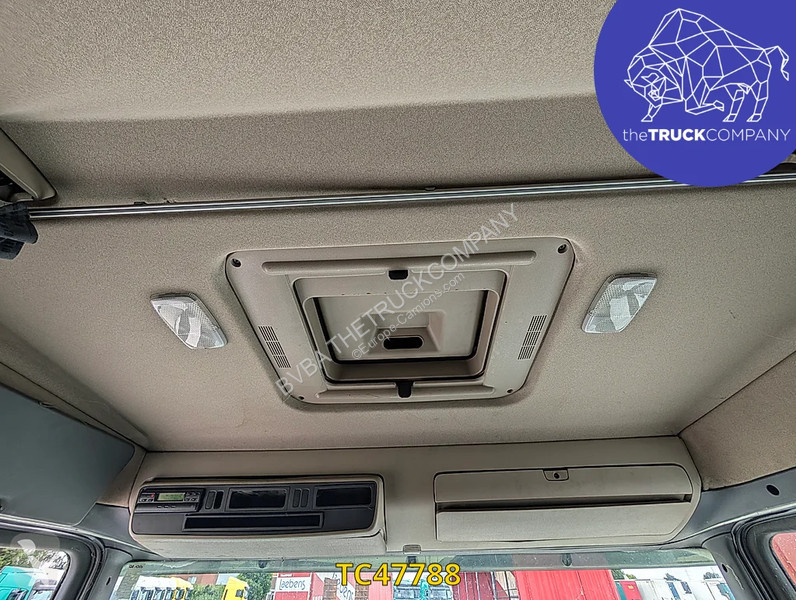 جرار Scania 420