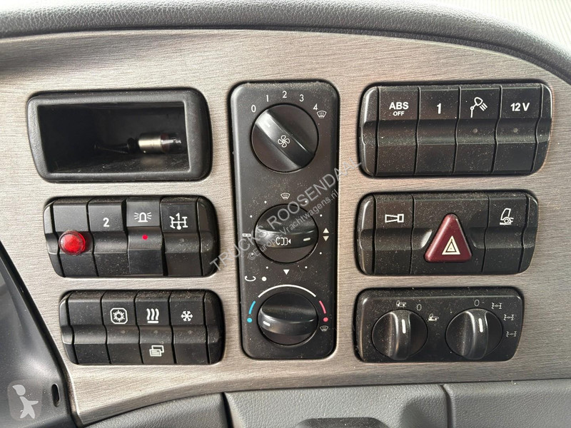 جرار Mercedes 2051 + 4X4 + V8 ENGINE +...