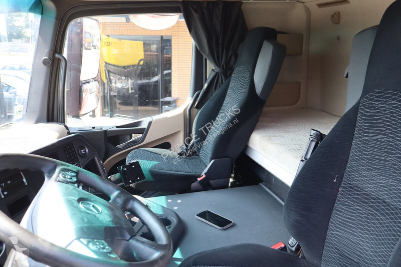 Trekker Mercedes 1846 * Hydraulic * 4x2 *