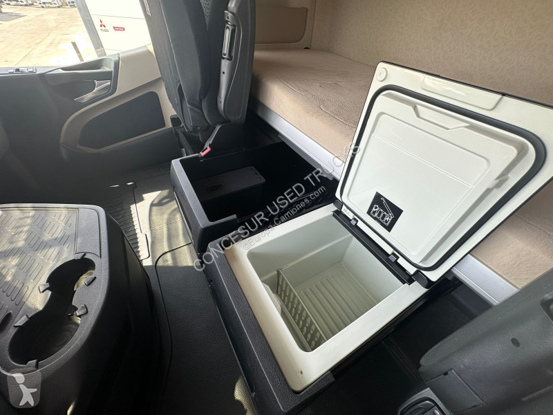جرار Mercedes  1851 LS